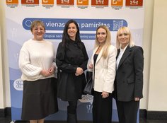 Tauragės bibliotekos ambasadorių darbas įvertintas Prezidentūroje
