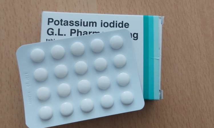 Ar žinote, kokiomis dozėmis, įvykus branduolinei avarijai, vartojamas kalio jodidas?