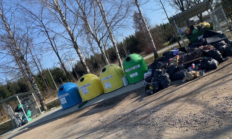 Kokios klaidos dažniausiai daromos rūšiuojant atliekas?