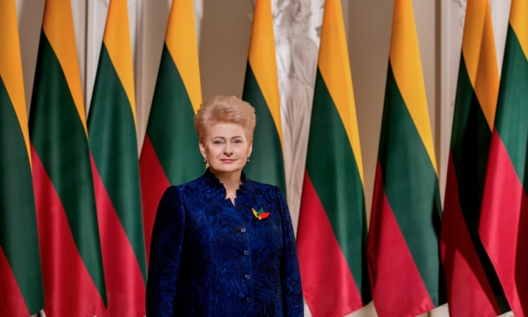 Lietuvos Respublikos Prezidentės Dalios Grybauskaitės sveikinimas Vasario 16-osios proga