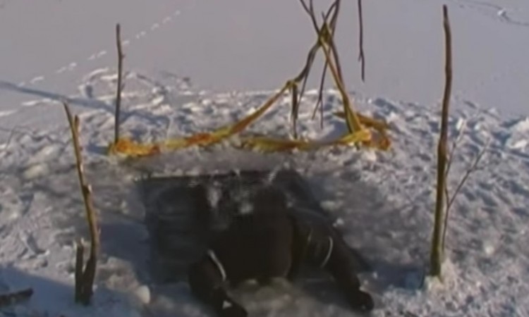 Pareigūnai primena taisykles ir ragina būti atsargiems ant užšalusių vandens telkinių (video)