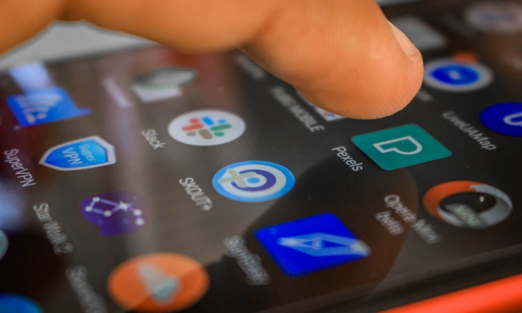 Tauragės radijo komentaras apie neigiamus atsiliepimus internete