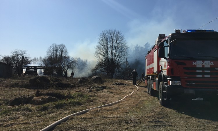 Tauragės ugniagesiai gelbėtojai: už savo turtą esame atsakingi patys!