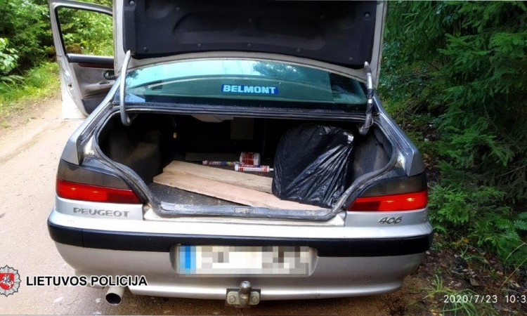 Tikėjosi parduoti, bet konfiskavo policijos pareigūnai