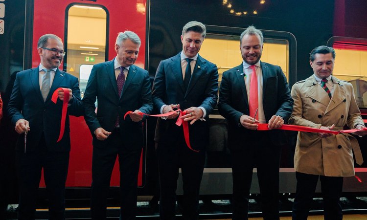Istorinė diena Lietuvos geležinkeliams: į pirmąją kelionę išriedėjo naujasis „Stadler“ traukinys