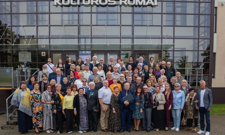 Tauragės literatų klubas „Žingsniai“: 30 metų kūrybos, bendrystės ir literatūros keliu