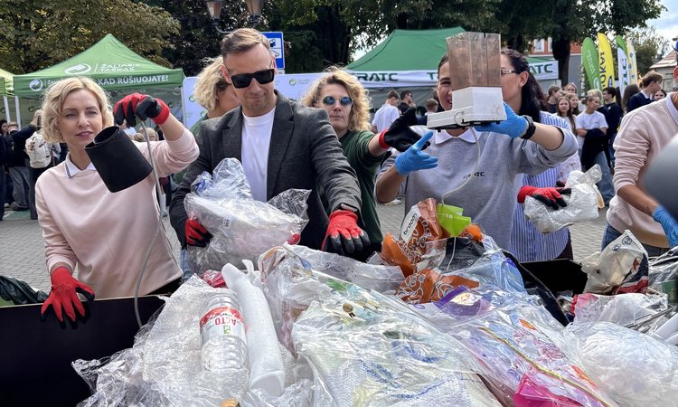 Tauragiškių atliekų rūšiavimo įpročiai: ką atskleidė „Konteinerio krata“?
