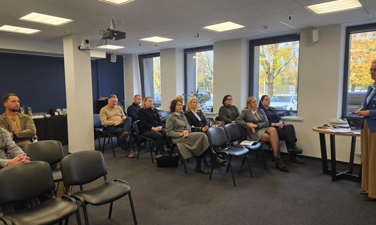TAVA tarybos posėdyje aptartas krašto saugumas, verslo vaidmuo ir jaunimo verslumas