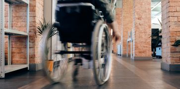 Negalios reforma: taiklesnė parama ir individulius poreikius atliepianti pagalba