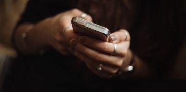 Perspėja apie melagingas trumpąsias SMS žinutes