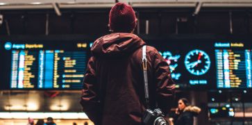Prastėjant rodikliams Ispanija gali būti įtraukta į „raudonąjį“ sąrašą, keliautojai raginami įsiver...