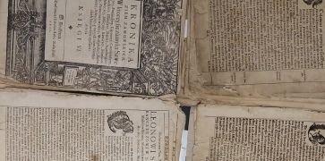 Seniausia muziejaus knyga restauruojama