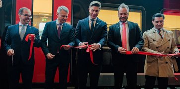 Istorinė diena Lietuvos geležinkeliams: į pirmąją kelionę išriedėjo naujasis „Stadler“ traukinys