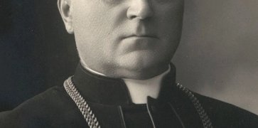 Justinas Staugaitis: nuo sunkumų siekiant mokslo iki pirmojo Telšių vyskupo sosto