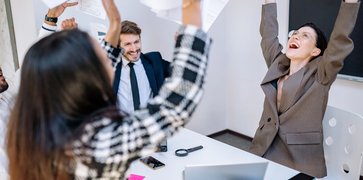 Šiandien – Boso diena: kodėl vadovai sveikinami spalio 16-ąją?