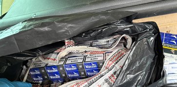 Tauragės rajone sustabdytame automobilyje – 2200 pakelių nelegalių cigarečių