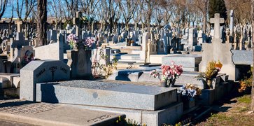 Vėlinių savaitgalį vairuotojų laukia ne vienas išbandymas: kur slypi didžiausi spąstai?